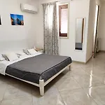 Flavilla Bed & Breakfast