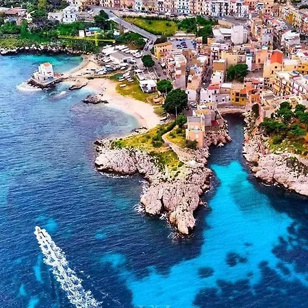 Flavilla Bed & Breakfast